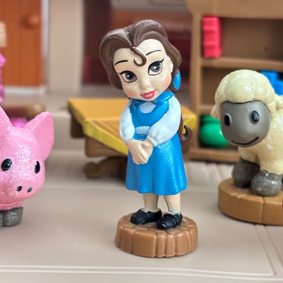 DISNEY Beauty Animators Collection Littles BELLE'S COTTAGE HOUSE Playset Figures - Picture 3 of 13